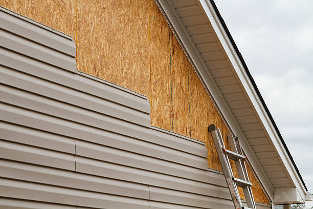 24/7 Emergency Siding Replacement experts in Forest City, FL